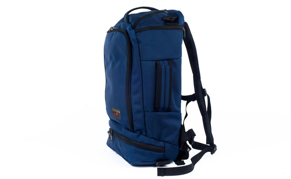 A Techonaut 30 with a Navy exterior.